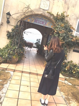 「ワンピース×スニーカー」｜「アイテム（ライダースジャケット）」を使った、hikaru.+*:ﾟ+｡.☆さん（レディース・158cm）の冬コーディネート