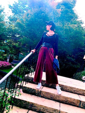 「黒×ピンク」｜「アイテム（デニムジャケット）」を使った、Natsumiさん（レディース・168cm）の秋コーディネート