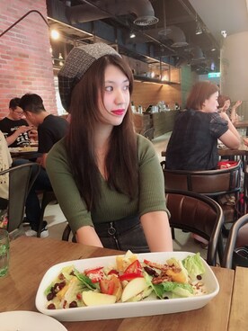 「Slightly Numb（スライトリーナム）のアイテム（帽子）」を使った、Yoyokoさん（レディース・160cm）の夏コーディネート