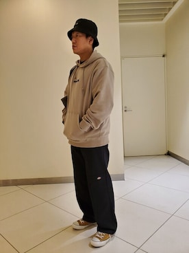 「ダブルニーパンツ」｜松下晋弥さん（メンズ・168cm）の冬コーディネート