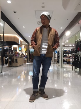 「アイテム（スタジャン、ブラウン系）」を使った、toshioさん（メンズ・168cm）の秋コーディネート