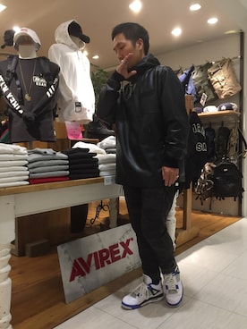 「AVIREX（アヴィレックス）のアイテム（マウンテンパーカー）」を使った、toshioさん（メンズ・168cm）の冬コーディネート