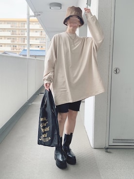 「reca（レカ）のゆったりラフな着心地◆超ビッグシルエットカットソー（Tシャツ/カットソー）」を使った、hiiibarさん（レディース・157cm）の秋コーディネート