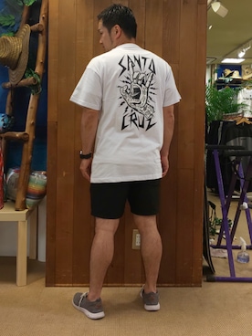 「SANTA CRUZ（サンタクルーズ）のアイテム（トップス）」を使った、ムラサキスポーツ八王子店さん（メンズ・164cm）の春コーディネート