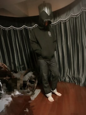 「日常」｜「アイテム（スタジャン）」を使った、嘿咻的皮总さん（メンズ・184cm）の春コーディネート