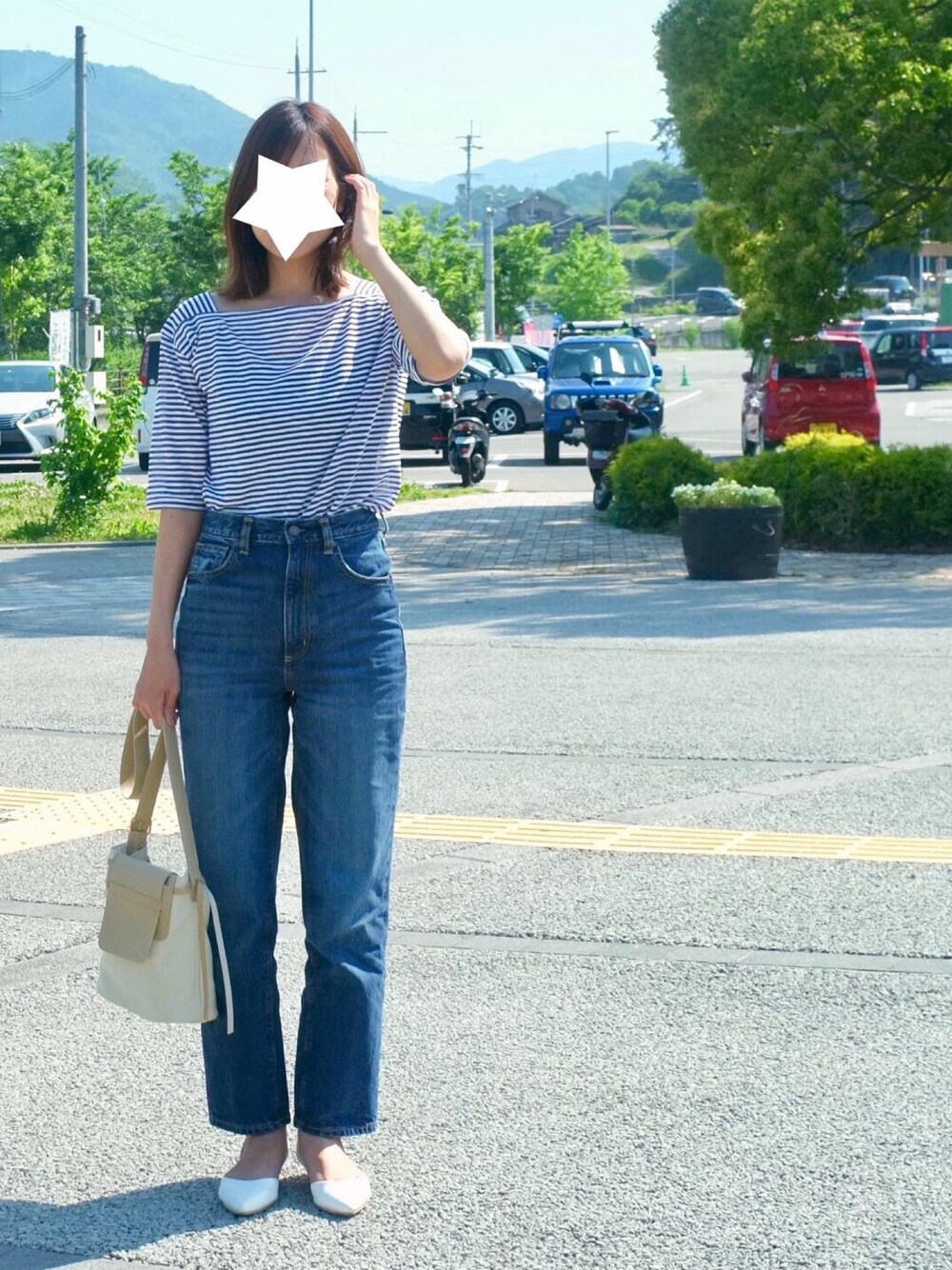 「ボーダー、ブルー、デニム、GU、シンプル、大人カジュアル、プチプラ、ボーダートップス、ボーダーTシャツ、夏コーデ」｜「DHOLICのアイテム（Tシャツ/カットソー、ブルー系）」を使った、SioAiさん（レディース・161cm）の春コーディネートの1枚目の写真