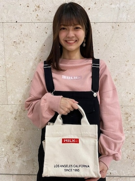「MILKFED.（ミルクフェド）のアイテム（サロペット/オーバーオール）」を使った、MILKFED. HEAD OFFICEさん（レディース・157cm）の春コーディネート