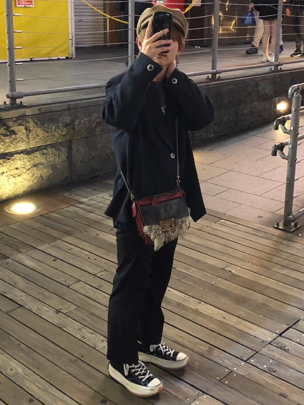 「wearhalloween2019、カジュアルコーデ、秋コーデ、ブラック、冬コーデ、古着、プチプラ、大人カジュアル、スラックス、セットアップ」｜「CONVERSEjwのアイテム（シューズ、ブラック系）」を使った、sa_ri_99さん（メンズ・164cm）の秋コーディネートの1枚目の写真