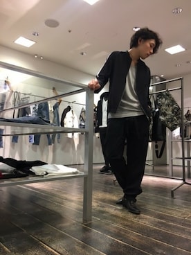 「花見」｜「アイテム（ブルゾン）」を使った、宍戸さん（メンズ・173cm）の春コーディネート