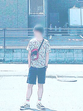 「KEITH（キース）のアイテム」を使った、雄亮さん（メンズ・170cm）の夏コーディネート