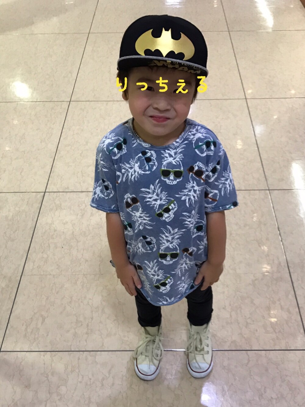 「3歳男の子」｜「ZARAのアイテム（Tシャツ/カットソー、ブルー系）」を使った、®︎into!!さん（キッズ・80cm）の夏コーディネートの1枚目の写真