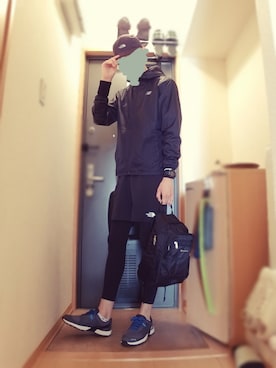 「NEW BALANCE（ニューバランス）のアイテム（ナイロンジャケット）」を使った、JUNIさん（メンズ・182cm）の春コーディネート