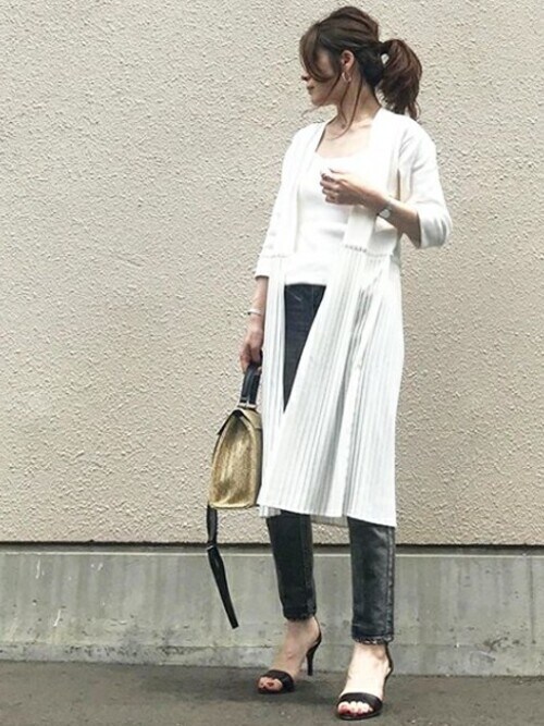 Emma Taylor（エマテイラー）の「プリーツニットカーディガン