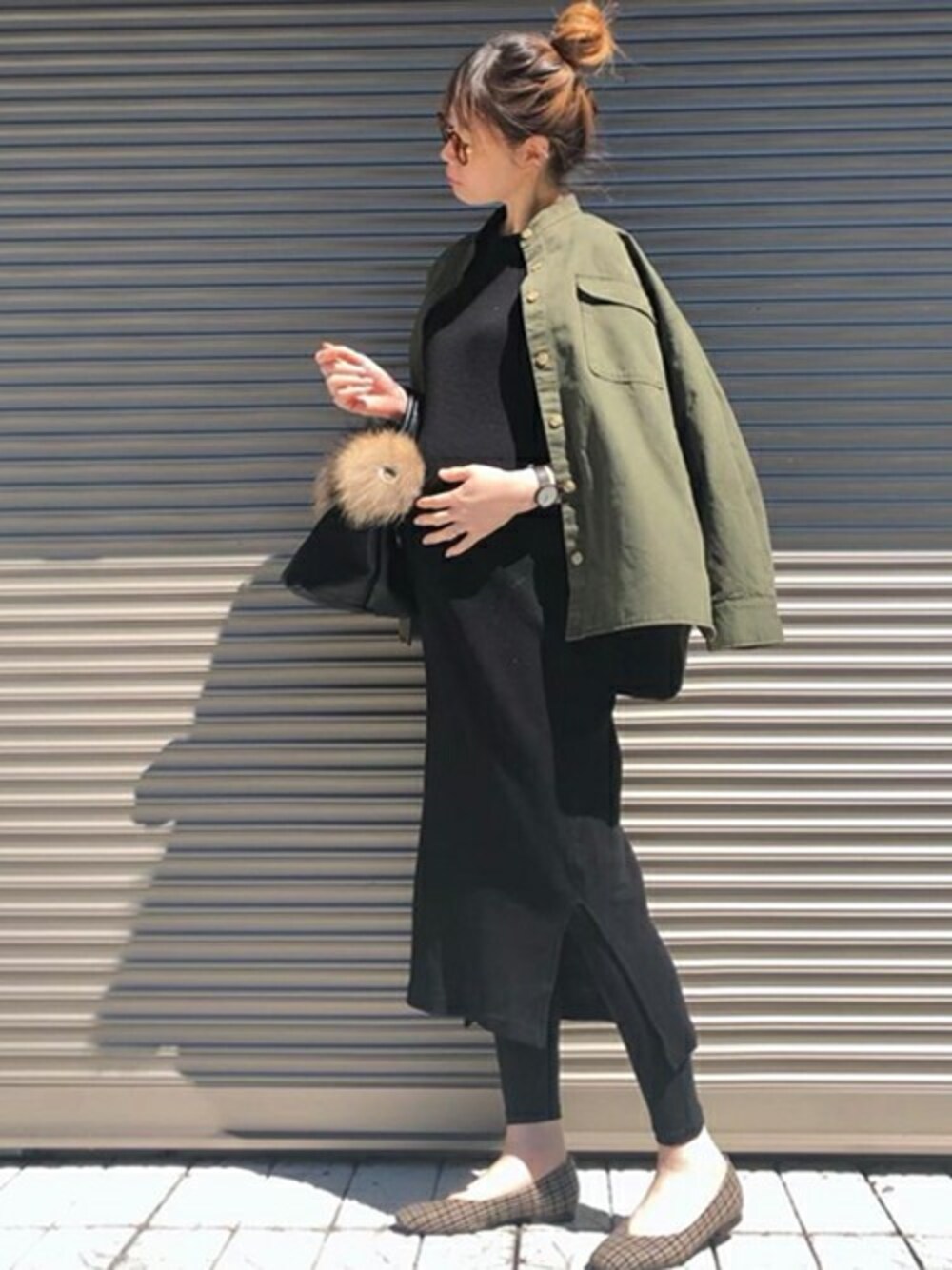「ジャケット、ビッグシルエット、きれいめコーディネート、ootd、オトナカジュアル、オトナ女子、エマテイラー、Emmataylor、stylebar、cpoシャツジャケット」｜「Emma TaylorのビッグシルエットCPOシャツジャケット（ノーカラージャケット、グリーン系）」を使った、STYLEDOORさん（レディース・162cm）の秋コーディネートの1枚目の写真