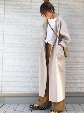 「アイボリー」｜「アイテム（ノーカラーコート）」を使った、STYLEDOORさん（レディース・162cm）の秋コーディネート