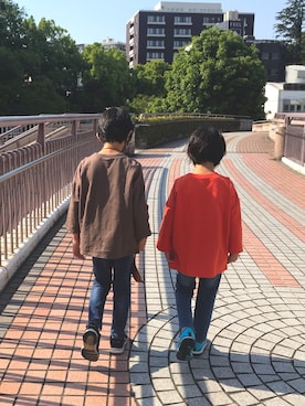 「Moujonjon（ムージョンジョン）のアイテム（デニムパンツ）」を使った、ぶちゃぶちゃさん（キッズ・125cm）の春コーディネート