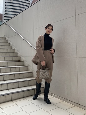「MOUSSY（マウジー）のアイテム（テーラードジャケット）」を使った、Nomura Karin Fionaさん（レディース・171cm）の秋コーディネート