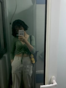 「MONKI（モンキ）のアイテム（Tシャツ/カットソー）」を使った、Hikoさん（レディース・158cm）の秋コーディネート