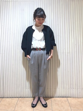 80ローンレース×ピンタック レース衿長袖ブラウスを使った人気 