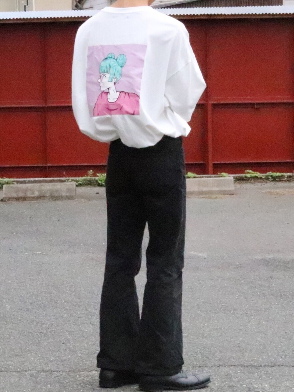 「おしゃれさんと繋がりたい、オーバーサイズ、kutir、シンプル、プチプラ、夏、革靴、プリントT、ビッグシルエット、Tシャツ」｜「kutirのアソートプリントTシャツ　コラボアイテム（Tシャツ/カットソー、ホワイト系）」を使った、ギャン管さん（メンズ・166cm）の夏コーディネートの1枚目の写真