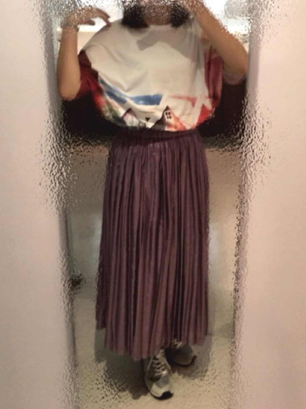 「Tシャツ、プリーツスカート、YUKI、ライブTシャツ」｜「FRAMeWORKのプリーツスカート2◆（スカート、パープル系）」を使った、不在さん（レディース・164cm）の夏コーディネートの1枚目の写真