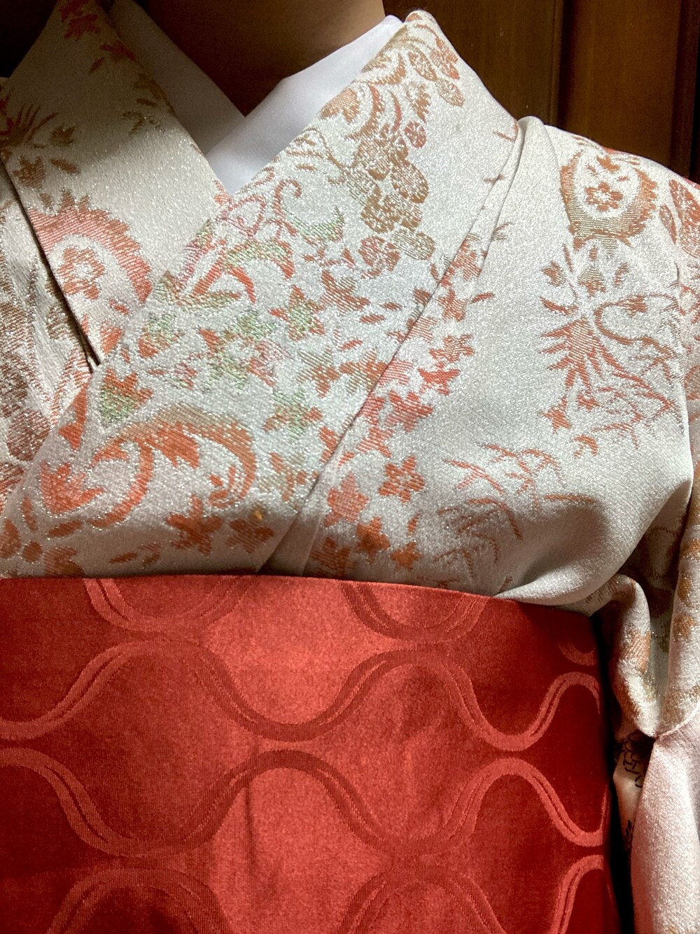 「着物、着付け」｜「古着のアイテム（着物、ホワイト系）」を使った、不在さん（レディース・164cm）の秋コーディネートの1枚目の写真