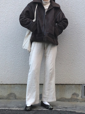 「UNIQLO（ユニクロ）のエクストラファインメリノリブタートルネックセーター（長袖）（ニット/セーター）」を使った、sakiさん（レディース・165cm）の冬コーディネート