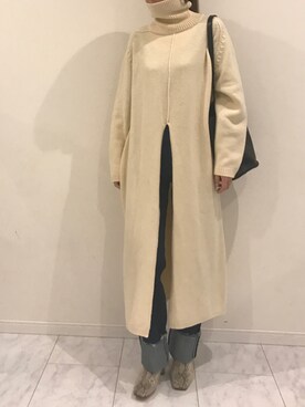 「Levi's（リーバイス）のRIBCAGE ストレート アンクル LUCK OF THE DRAW（デニムパンツ）」を使った、amiさん（レディース・163cm）の冬コーディネート