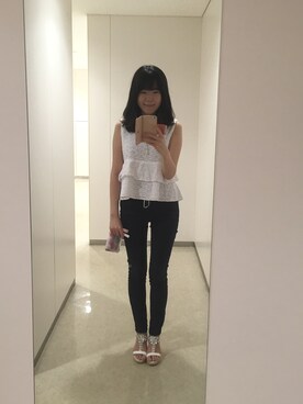 「STRAWBERRY-FIELDS（ストロベリーフィールズ）のアイテム（サンダル）」を使った、はるかさん（レディース・161cm）の夏コーディネート
