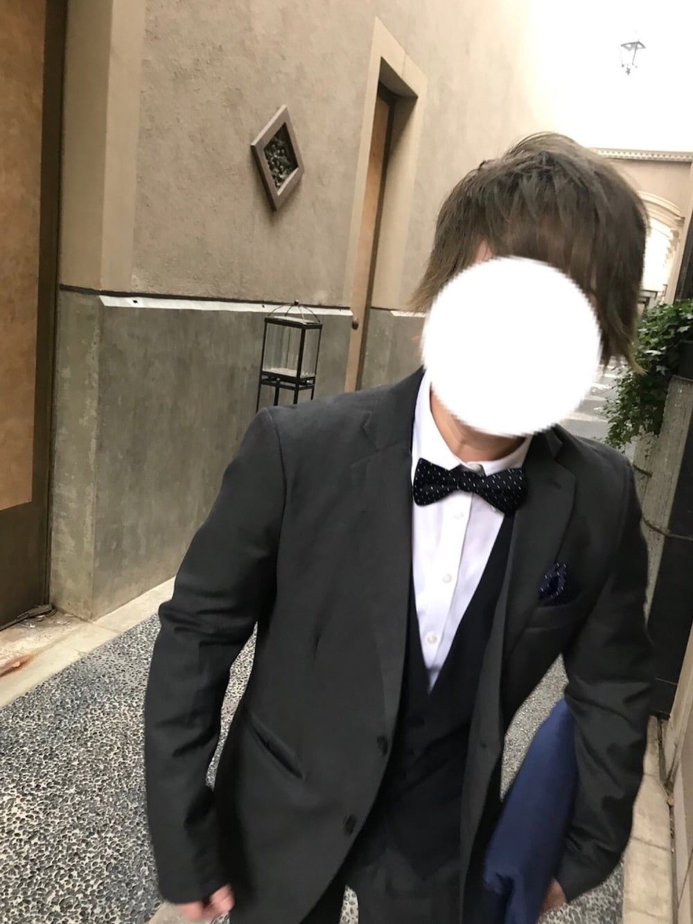「結婚式、ジェンダーレス」｜「NANO universeの【WEB限定商品】∴TRジャケット（テーラードジャケット、グレー系）」を使った、にににさん（レディース・153cm）の秋コーディネートの1枚目の写真