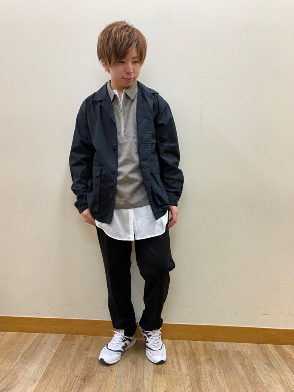 「Right-onのアイテム（その他アウター、ブラック系）」を使った、yukunさん（メンズ・175cm）の春コーディネートの1枚目の写真