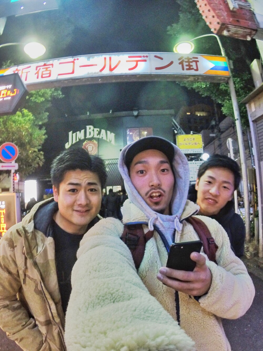 「ootd、たまにはカメレオン撮影ではなく自撮り、Gopro、Columbia、Levis、新宿ゴールデン街」｜「ColumbiaのCOLUMBIA / ARCHER RIDGE JACKET（その他アウター、ベージュ系）」を使った、OSSY さん（メンズ・171cm）の冬コーディネートの1枚目の写真