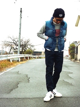「URBAN RESEARCH Sonny Label（アーバンリサーチサニーレーベル）のアイテム（ダウンベスト）」を使った、シンさん（メンズ・169cm）の冬コーディネート