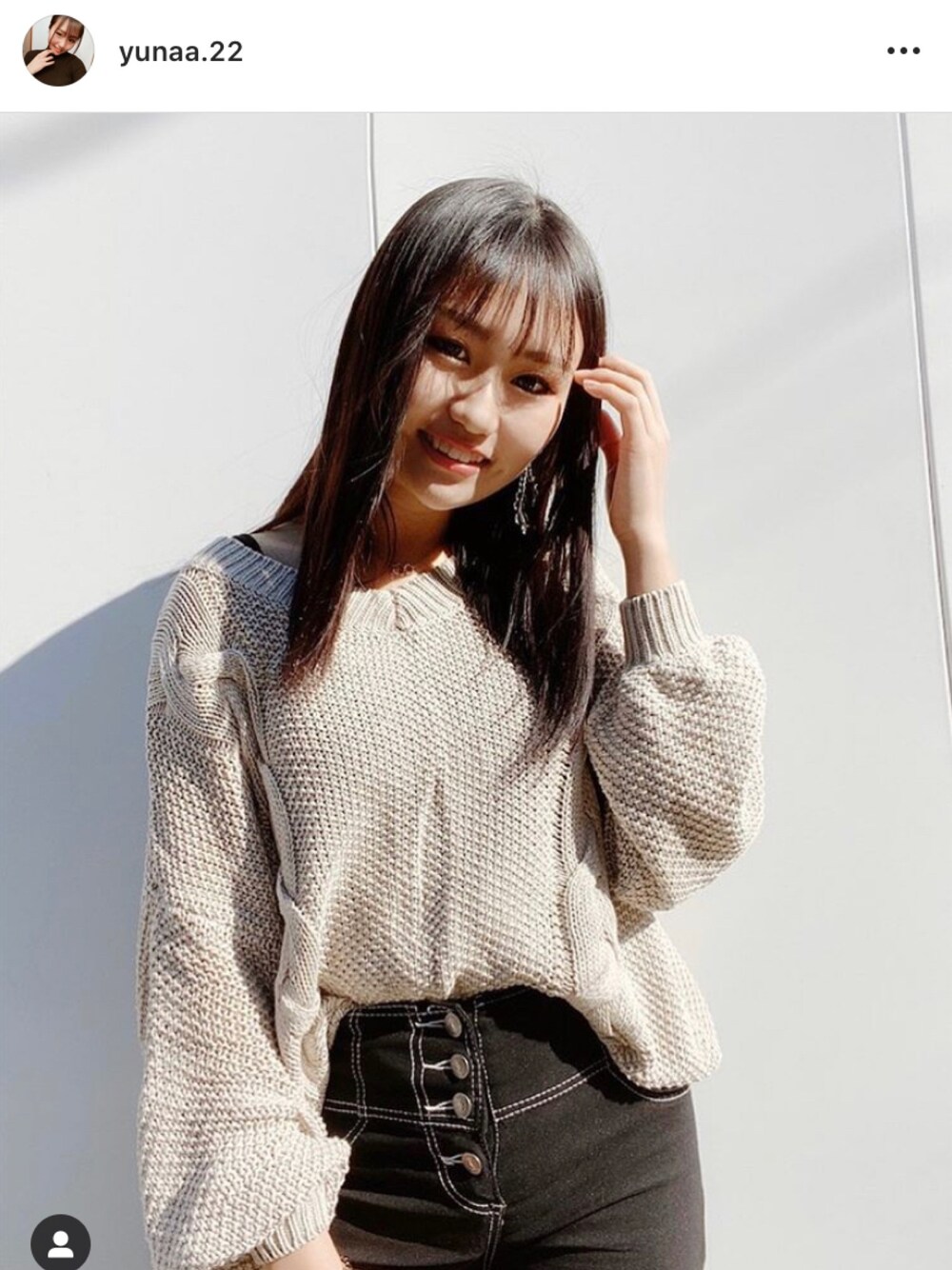 「シンプルコーデ、パンツスタイル、デニムコーデ、春先取りコーデ、春コーデ、ニット、GYDA、GYDAコーデ、SpRay」｜「GYDAの2WAYブリーチニットTOPS（ニット/セーター、ベージュ系）」を使った、yunaa0122さん（レディース・158cm）の春コーディネートの1枚目の写真