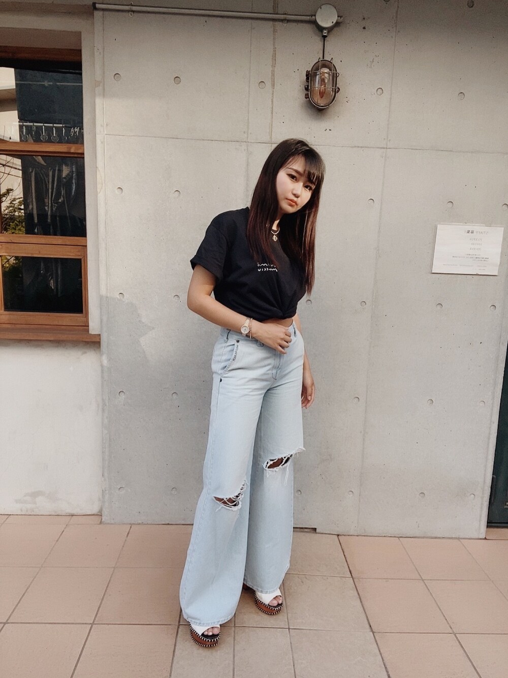 「ゆるコーデ、ゆるダボコーデ、ワイドパンツ、ワイドデニム、デニムコーデ、ロンT、Tシャツ、Juemi、juemiデニム、MichaelKors」｜「MICHAEL KORSのMICHAEL MICHAEL KORS Darci 42mm Pavé Crystal Watch（アナログ腕時計、ピンク系）」を使った、yunaa0122さん（レディース・158cm）の夏コーディネートの1枚目の写真