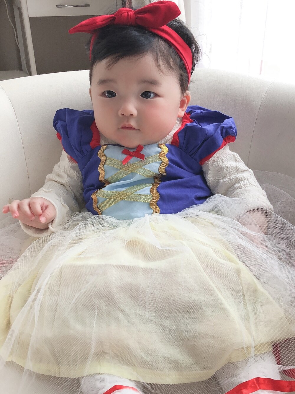 「ハロウィンのアイテム（ドレス、イエロー系）」を使った、meiさん（キッズ・70cm）の秋コーディネートの1枚目の写真