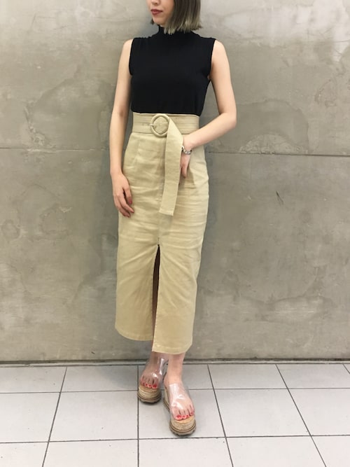 早久都加紗さんのコーディネート