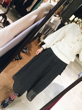 「NICE CLAUP（ナイスクラップ）のアイテム（サロペット/オーバーオール）」を使った、初橒Kumoomooさん（レディース・168cm）の冬コーディネート