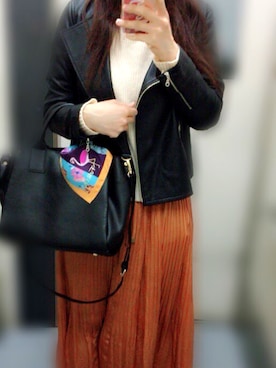 「カジュアルガーリー」｜「アイテム（ライダースジャケット）」を使った、kanakanaさん（レディース・162cm）の春コーディネート