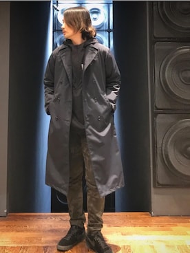 「インナーダウン」｜「アイテム（トレンチコート）」を使った、yamaguchi.fさん（メンズ・171cm）の冬コーディネート