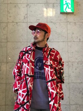 「red」｜「アイテム（ミリタリージャケット）」を使った、yamaguchi.fさん（メンズ・171cm）の秋コーディネート