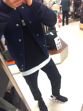 「Guess（ゲス）のアイテム（ブルゾン）」を使った、とっ！さん（メンズ・170cm）の春コーディネート