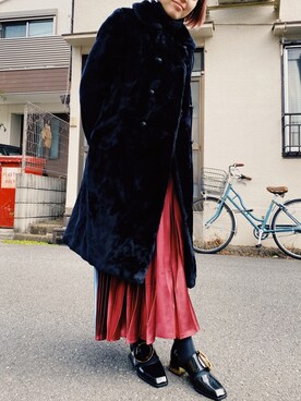 yuさんの「オリガミプリーツサテンバイカラースカート」を使ったコーディネート