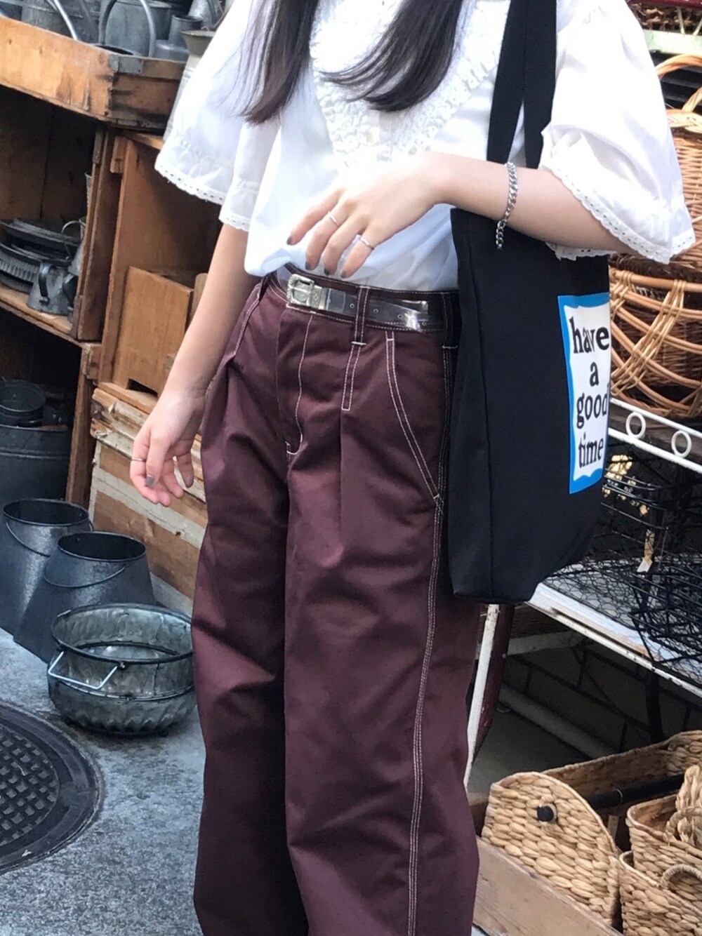 「秋のコーデ、ブラウス、古着、古着MIX、have a good time」｜「Have a good timeのアイテム（トートバッグ、ブラック系）」を使った、iam__kotoさん（レディース・150cm）の秋コーディネートの1枚目の写真