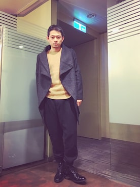 「TOPMAN（トップマン）のアイテム（その他パンツ）」を使った、Julian Taiさん（メンズ・174cm）の冬コーディネート