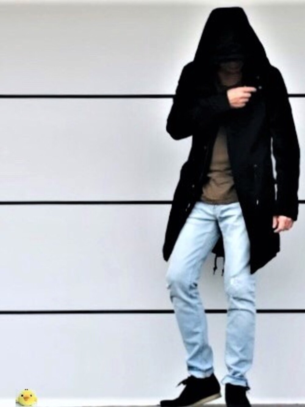 「シンプル、大人カジュアル、ootd、シンプルコーデ、カジュアルコーデ、オトナカジュアル、秋コーデ、アダルトおカワたん部」｜「Alpha IndustriesのALPHA INDUSTRIES/別注キルトライナーモッズコート（モッズコート、ブラック系）」を使った、イーサン・ハントさん（メンズ・181cm）の秋コーディネートの1枚目の写真