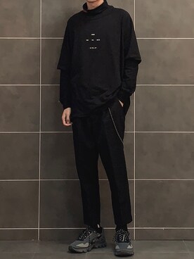 「032c（ゼロスリーツーシー）のアイテム（トップス）」を使った、猫喵猫先森さん（メンズ・175cm）の冬コーディネート