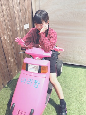 「WC（ダブル シー）のアイテム（スニーカー）」を使った、シユンさん（レディース・158cm）の春コーディネート