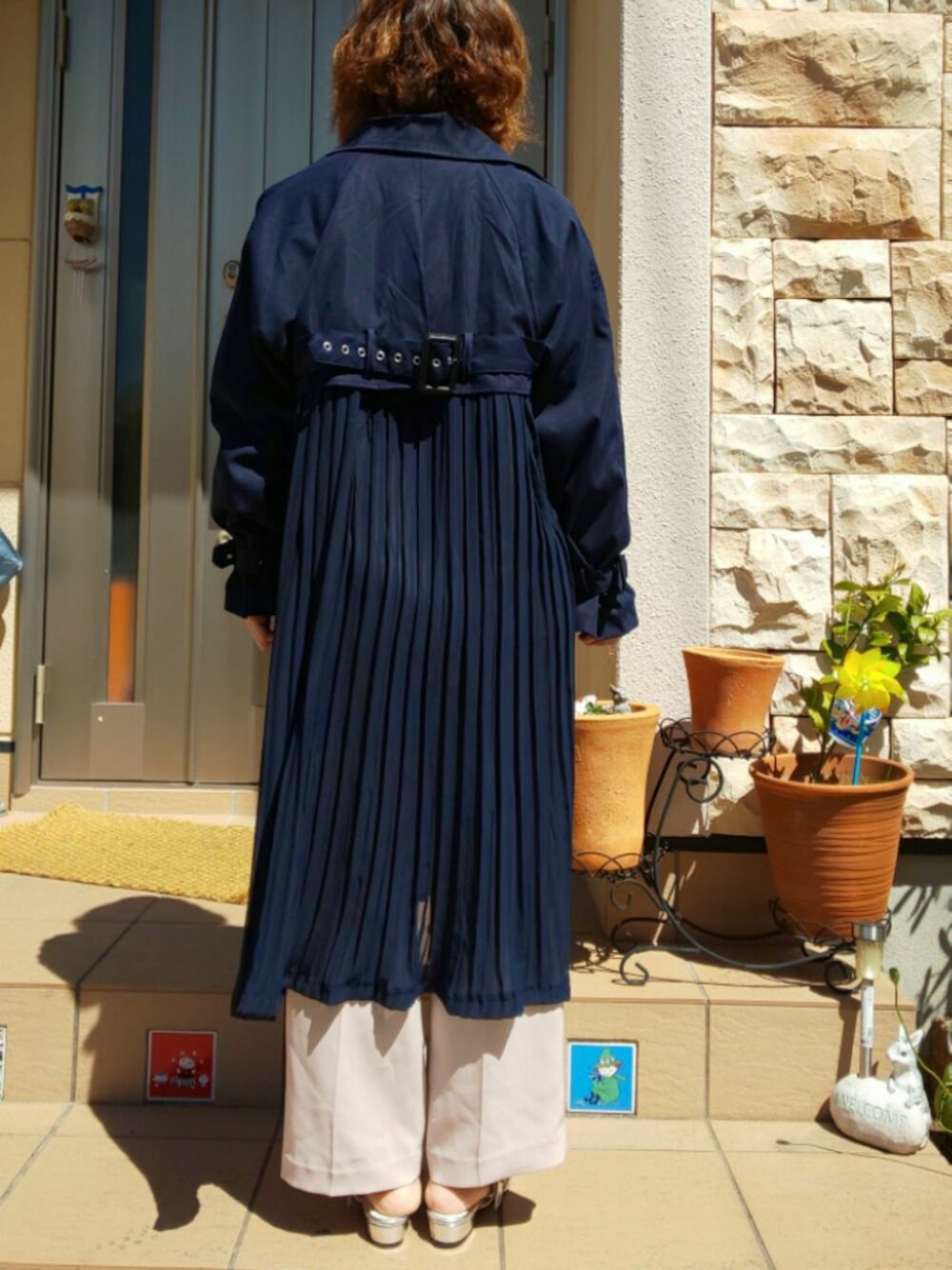 「春コーデ、オトナカジュアル、ootd、シンプルコーデ、UNIQLO、トレンチコート、キレイめ、休日スタイル」｜「UNIQLOのアイテム（パンツ、ピンク系）」を使った、すもも-るさん（レディース・148cm）の春コーディネートの1枚目の写真