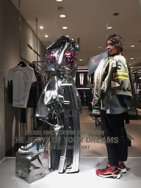 オダテシンヤさんのコーディネート